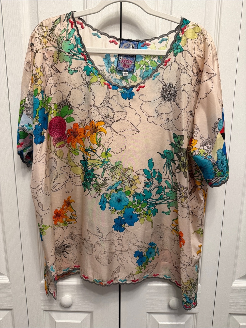 Johnny Was Silk Cream Floral Scoop Neck Tunic with Multicolor Embroidery